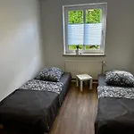 5 Min To Fair Ground 2 Room Apartment
