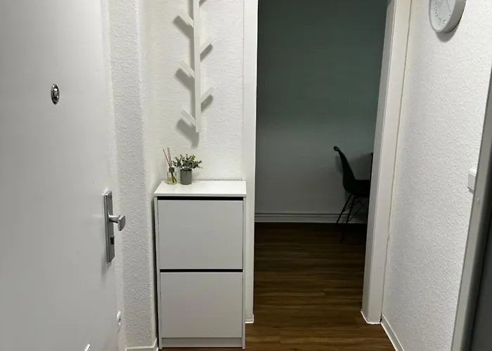 5 Min To Fair Ground 2 Room Apartment
